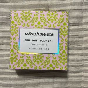 Brilliant body bar